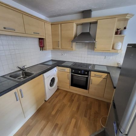 2 Bed Flat, Waterside, CV1 - Photo 3