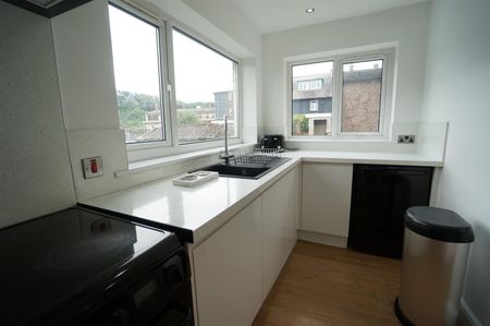 8 Deiniol Road - Photo 5