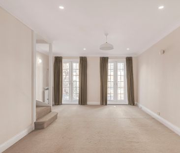 Holland Park Road, Holland Park, London, W14 - Photo 2