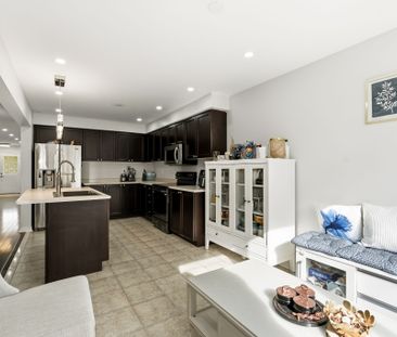 For Lease - 99 Honeyman Drive, Clarington, Ontario - Photo 5