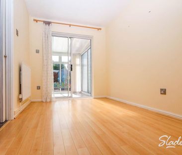 3 bedroom semi-detached house to rent - Photo 3