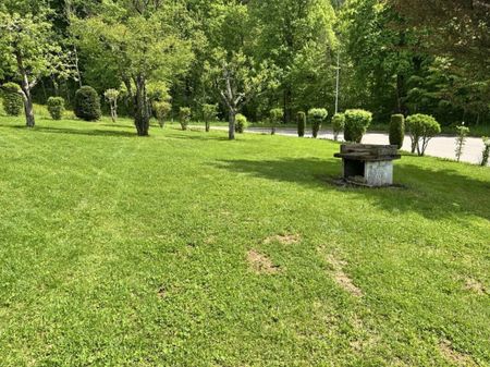 Furnished studio with terrace in the heart of Les Brenets - Photo 5