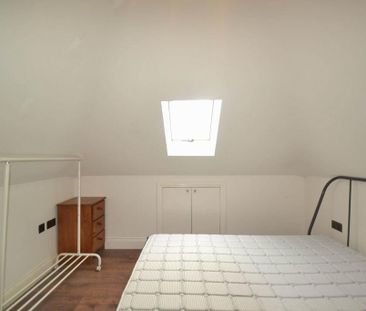 1 bedroom in a house share to rent - Photo 6