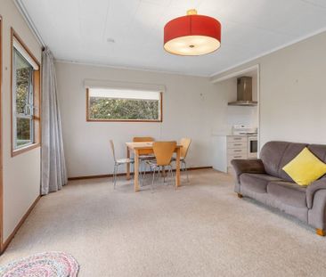 Bright and Inviting - Photo 5