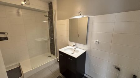 Location Appartement 2 pièces 34m² NANTES 44000 - Photo 2