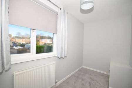 2 bedroom terraced house to rent - Photo 3