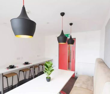 Silver Studio - Photo 1