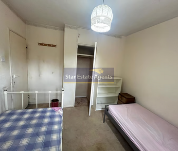 1 bedroom in a flat share to rent - Photo 5