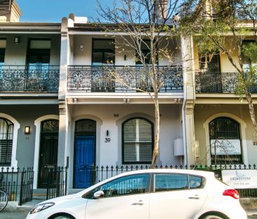 A home of style, location and size - Photo 1