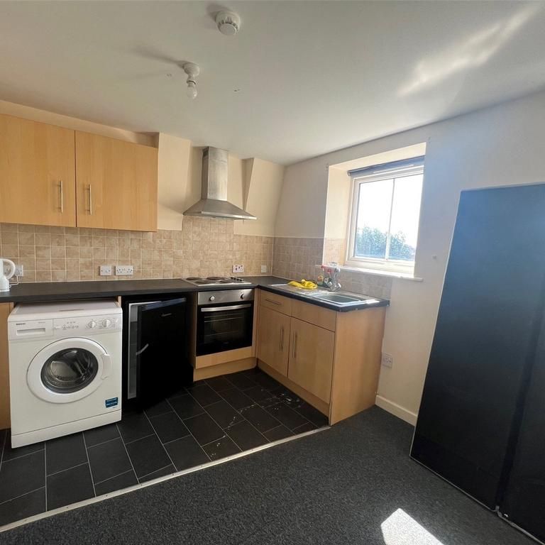 Studio to rent - Photo 1