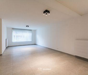 Nieuwbouw gelijkvloersappartement met kelder en garage... - Foto 6