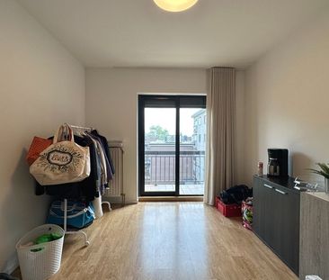 Ruim appartement met twee slaapkamers, dressing, twee terrassen en garage - Foto 1