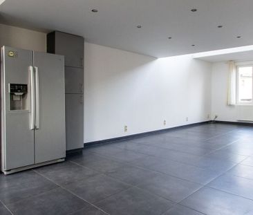 Duplex te huur in Antwerpen voor € 890 met 1 slaapkamer - Photo 2