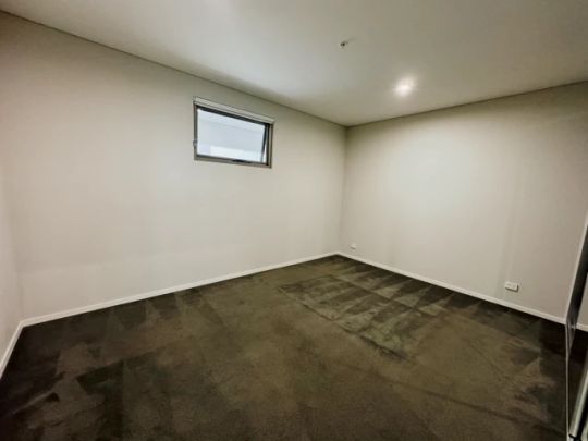 6 Sonny Leonard St, Sydney - Photo 1