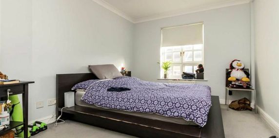 Garnet Street, E1W, London - Photo 2