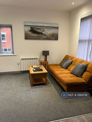 1 bedroom flat to rent - Photo 2