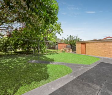 80 Macrina Street, Oakleigh East VIC 3166 - House For Rent | Domain - Photo 3