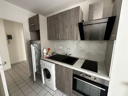 Location Appartement 2 pièces 43m² - Photo 4