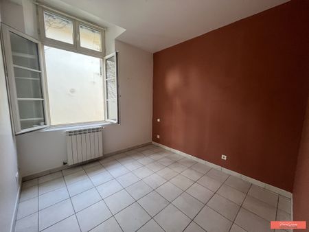 Location Appartement 3 pièces 50m² BAYONNE 64100 - Photo 3