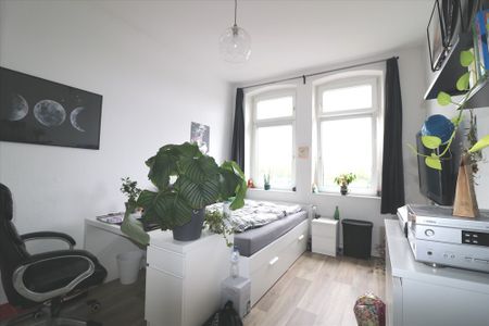 * WG ODER FAMILIE GESUCHT* 4 Zimmer, 2 ET in Mülheim-Styrum, Hauskampstr. - Photo 3