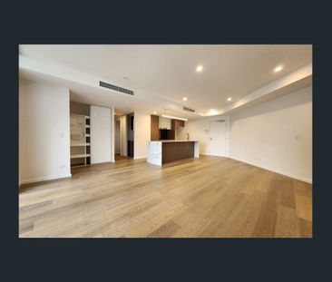🌟 Modern & Spacious Living in Seven Hills! - Photo 1