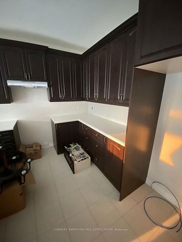 For Lease - 212 Palace Street, Thorold, Ontario - Photo 4