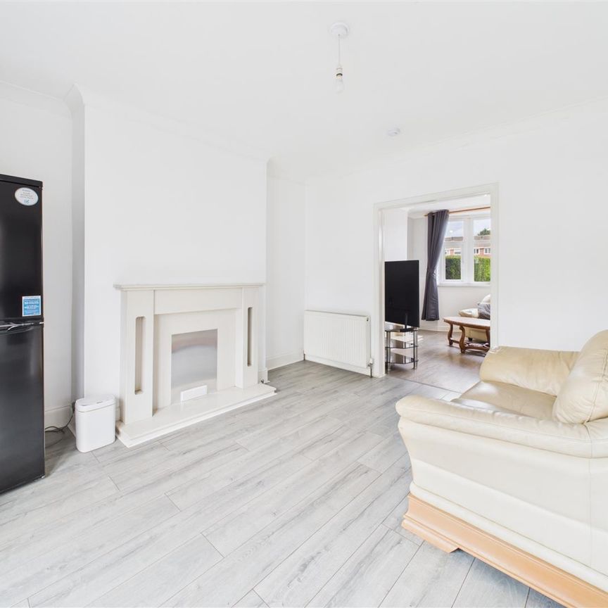 3 bedroom Detached house to rent - Photo 1