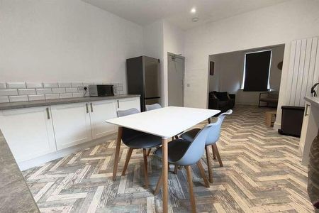 Alnwick Road, South Shields, NE34 - Photo 3
