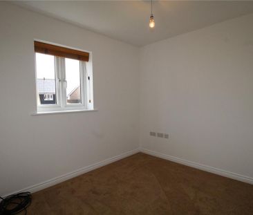 4 bedroom terraced house to rent - Photo 3