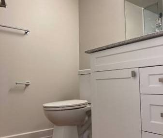 Pet-Free, Studio 1/BA, Situated in Vancouver! - Photo 1