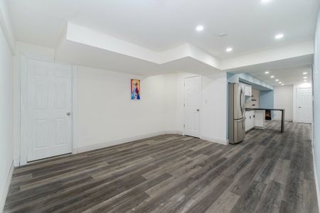 For Lease - 177 North Park Boulevard, Oakville, Ontario - Photo 2