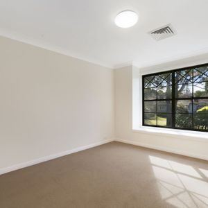 Beecroft - Photo 2