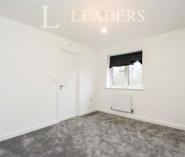 5 bedroom detached house to rent - Photo 5