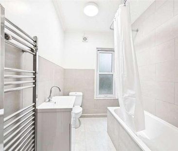 Newbury House, Andover Road, Newbury, Berkshire, RG14 - Photo 6