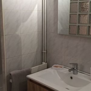 Arles Centre proche Médiathèque, T2 meublé et équipé de 36m² - Photo 2