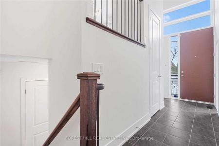 For Lease - 9144 Bathurst Street, Vaughan, Ontario - Photo 3