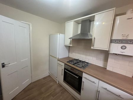 1 bedroom flat to rent - Photo 3