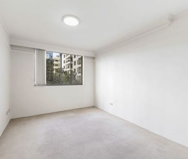 Contemporary Two Bedroom Apartment Surrounded by Pyrmont's Best - Photo 5
