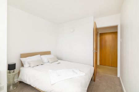 2 Bed Flat, Keeling House, E2 - Photo 5