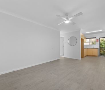 Quiet, Low-Maintenance Living in Prime Yeronga Location - Photo 6