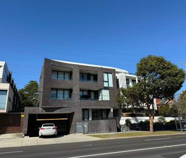 Modern Apartment Living in Box Hill - Photo 6