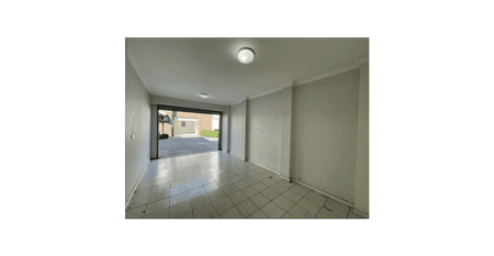 Modern 3-Bedroom Townhouse in the Heart of Essendon - Photo 2