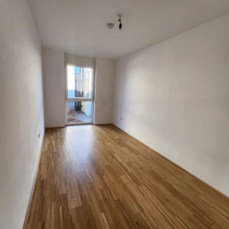 Elegante 3-Zimmer-Wohnung mit Balkon, Garagenplatz und Pool - Photo 5