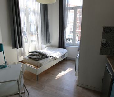 Studio MEUBLÉ de 14.06 m², rue des Postes – Wazemmes réf 730-005 - Photo 2