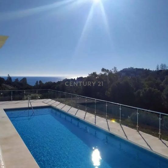 Benalmádena, Andalusia - Photo 1