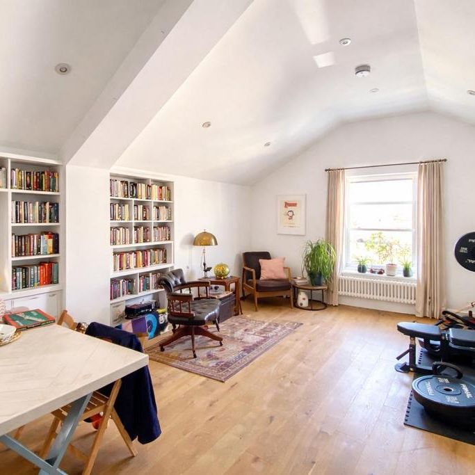 2 bedroom flat to rent - Photo 1