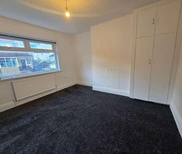 Aireville Grove, Shipley, BD18 - Photo 4