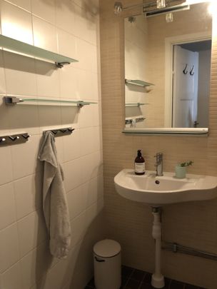 Karlavägen, Stockholm - Photo 1