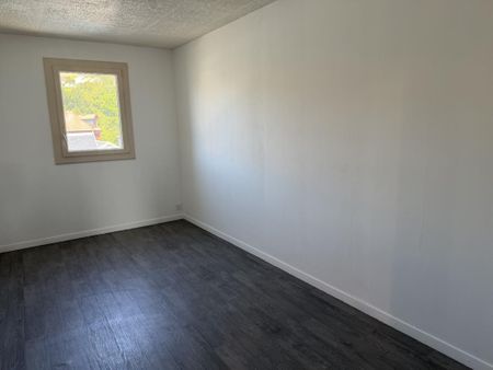 Location Appartement 3 pièces 77m² MERS LES BAINS 80350 - Photo 5