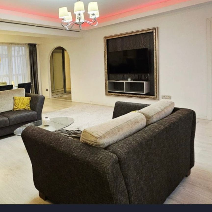 Inchirieri Apartamente 3 camere Bucuresti - Fotografie 1